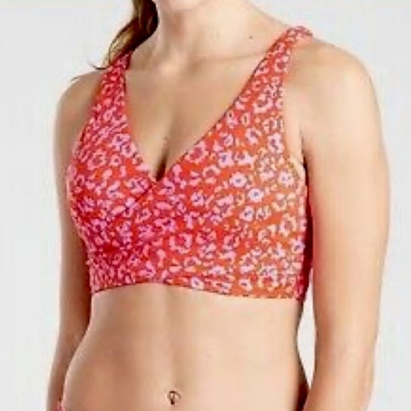 Athleta Other - Athleta Leopard Bikini Top NWOT 38D/DD